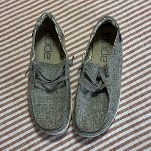 Hey Dude Women’s Textured Gray Loafers
